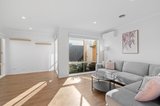https://images.listonce.com.au/custom/160x/listings/426-haig-street-croydon-vic-3136/158/01900158_img_05.jpg?qD6ox33UuWY