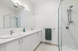 https://images.listonce.com.au/custom/160x/listings/426-maxwell-street-mornington-vic-3931/429/01809429_img_08.jpg?BIT7om3zTAc