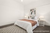 https://images.listonce.com.au/custom/160x/listings/426-shelley-street-elwood-vic-3184/031/01794031_img_07.jpg?JS8IYWOeQYA
