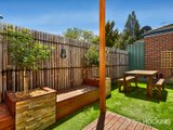 https://images.listonce.com.au/custom/160x/listings/427-clyde-street-newport-vic-3015/147/01202147_img_10.jpg?JJdaruaVIek