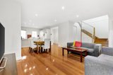 https://images.listonce.com.au/custom/160x/listings/427-jacqueline-road-mount-waverley-vic-3149/323/01565323_img_05.jpg?ReRlVvd-EbM