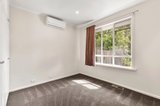 https://images.listonce.com.au/custom/160x/listings/427-springfield-road-mitcham-vic-3132/428/01780428_img_03.jpg?3Qh3ejdAXjM