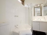 https://images.listonce.com.au/custom/160x/listings/427a-walpole-street-kew-vic-3101/752/01683752_img_06.jpg?9eLkOWddnTY
