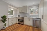 https://images.listonce.com.au/custom/160x/listings/428-dering-street-diamond-creek-vic-3089/068/00759068_img_02.jpg?j3dN9CAnOX4