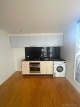 https://images.listonce.com.au/custom/160x/listings/4280-cardigan-street-carlton-vic-3053/947/01747947_img_02.jpg?khXxUsIH82E