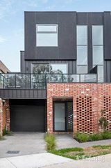 https://images.listonce.com.au/custom/160x/listings/429-hayes-street-northcote-vic-3070/548/01911548_img_10.jpg?KeyzZTRxu7A