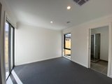 https://images.listonce.com.au/custom/160x/listings/42a-shannahan-drive-bell-park-vic-3215/799/01828799_img_06.jpg?V9b2HIsaRcM