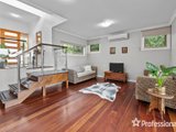 https://images.listonce.com.au/custom/160x/listings/42a-the-eyrie-lilydale-vic-3140/004/01526004_img_08.jpg?ZrulOwnWqq4