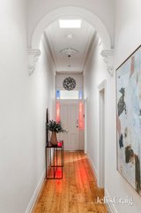https://images.listonce.com.au/custom/160x/listings/43-alexandra-parade-fitzroy-north-vic-3068/260/01916260_img_02.jpg?bFCCTrNV0UI