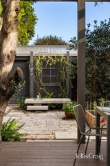 https://images.listonce.com.au/custom/160x/listings/43-ballantyne-street-thornbury-vic-3071/143/01981143_img_12.jpg?SBAmRzmwg_o