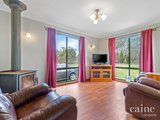 https://images.listonce.com.au/custom/160x/listings/43-bolands-lane-smythesdale-vic-3351/632/01576632_img_06.jpg?5NzeVBEzpH0