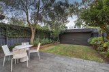 https://images.listonce.com.au/custom/160x/listings/43-chatsworth-road-prahran-vic-3181/647/01680647_img_16.jpg?UybG-hCpvqA