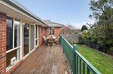 https://images.listonce.com.au/custom/160x/listings/43-elonera-avenue-greensborough-vic-3088/607/01570607_img_15.jpg?YGx_rx01B_Q