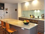 https://images.listonce.com.au/custom/160x/listings/43-goldsmith-street-elwood-vic-3184/804/01793804_img_06.jpg?OqosqeTxI5I