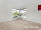 https://images.listonce.com.au/custom/160x/listings/43-helston-street-balwyn-north-vic-3104/263/01684263_img_08.jpg?lJgGbOIJA70