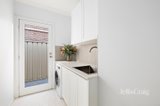 https://images.listonce.com.au/custom/160x/listings/43-hughes-cct-bundoora-vic-3083/858/01932858_img_10.jpg?cYaYysovwso