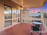 https://images.listonce.com.au/custom/160x/listings/43-huntingdale-drive-chirnside-park-vic-3116/673/01525673_img_18.jpg?DOvVP5VK2X0