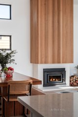 https://images.listonce.com.au/custom/160x/listings/43-newbay-close-barwon-heads-vic-3227/626/01704626_img_10.jpg?dlbmzqTc38M