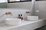https://images.listonce.com.au/custom/160x/listings/43-newbay-close-barwon-heads-vic-3227/626/01704626_img_14.jpg?8RDyr2kps2o