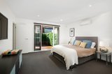 https://images.listonce.com.au/custom/160x/listings/43-octavia-street-st-kilda-vic-3182/332/00140332_img_07.jpg?DCEyqTA-evs