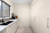 https://images.listonce.com.au/custom/160x/listings/43-outlook-drive-chirnside-park-vic-3116/970/01723970_img_19.jpg?qXuM7izpuQ4