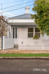 https://images.listonce.com.au/custom/160x/listings/43-ovens-street-yarraville-vic-3013/089/01916089_img_16.jpg?wAU0NH5kHss
