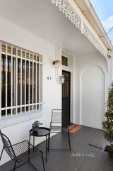 https://images.listonce.com.au/custom/160x/listings/43-park-street-abbotsford-vic-3067/516/01591516_img_11.jpg?IG-0gqOiTsM