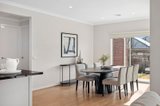 https://images.listonce.com.au/custom/160x/listings/43-south-road-woodend-vic-3442/830/01897830_img_05.jpg?sgvyNfm0TVw