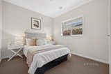 https://images.listonce.com.au/custom/160x/listings/43-south-road-woodend-vic-3442/830/01897830_img_12.jpg?aAocSOWAzM4