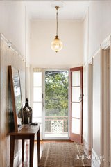 https://images.listonce.com.au/custom/160x/listings/43-the-esplanade-seymour-vic-3660/556/01768556_img_02.jpg?eSGPQt0kbAw