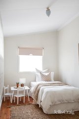 https://images.listonce.com.au/custom/160x/listings/43-the-esplanade-seymour-vic-3660/556/01768556_img_15.jpg?oXt-cKSvy_8