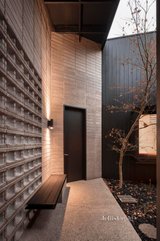 https://images.listonce.com.au/custom/160x/listings/43-walker-street-northcote-vic-3070/519/01733519_img_02.jpg?pFd-OReDsEw