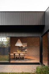 https://images.listonce.com.au/custom/160x/listings/43-walker-street-northcote-vic-3070/519/01733519_img_04.jpg?_w3x5DxLfKg