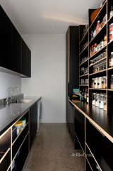 https://images.listonce.com.au/custom/160x/listings/43-walker-street-northcote-vic-3070/519/01733519_img_11.jpg?lSWqM_8tXfA