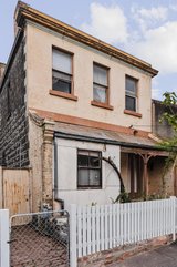 https://images.listonce.com.au/custom/160x/listings/431-433-cardigan-street-carlton-vic-3053/074/01632074_img_08.jpg?vBUmK6fc-vI