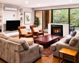 https://images.listonce.com.au/custom/160x/listings/432-king-street-daylesford-vic-3460/239/01906239_img_11.jpg?UZ30L1Eam3s