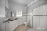 https://images.listonce.com.au/custom/160x/listings/432-main-road-golden-point-vic-3350/292/01922292_img_06.jpg?Vd6k7VVsRkg