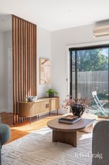 https://images.listonce.com.au/custom/160x/listings/4321-gaffney-street-pascoe-vale-vic-3044/220/01978220_img_11.jpg?pkgesP-VwR0
