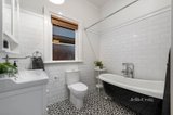 https://images.listonce.com.au/custom/160x/listings/433-mitcham-road-mitcham-vic-3132/713/01158713_img_11.jpg?tLIfungXpp8