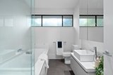 https://images.listonce.com.au/custom/160x/listings/433-yeovil-road-glen-iris-vic-3146/392/01902392_img_07.jpg?Iu7eCxQ3GMo