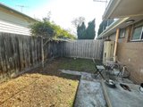 https://images.listonce.com.au/custom/160x/listings/4339-pakington-street-newtown-vic-3220/898/01704898_img_07.jpg?cyl8XfQ86ms