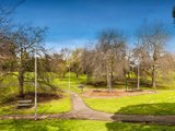 https://images.listonce.com.au/custom/160x/listings/434-weir-street-balwyn-vic-3103/484/01684484_img_05.jpg?zjMlLGsySVA