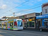 https://images.listonce.com.au/custom/160x/listings/434-weir-street-balwyn-vic-3103/484/01684484_img_06.jpg?tKXVwz7wZzw