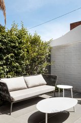 https://images.listonce.com.au/custom/160x/listings/435-rae-street-fitzroy-north-vic-3068/959/01338959_img_19.jpg?hV-d1wPQNOk