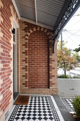 https://images.listonce.com.au/custom/160x/listings/435-rae-street-fitzroy-north-vic-3068/959/01338959_img_21.jpg?wYbUMp7GJyU