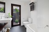 https://images.listonce.com.au/custom/160x/listings/436-park-street-south-melbourne-vic-3205/525/01681525_img_07.jpg?aRHKV1wt1Rc