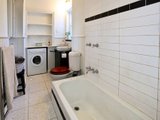 https://images.listonce.com.au/custom/160x/listings/439-eildon-road-st-kilda-vic-3182/958/01793958_img_09.jpg?XUDTBbOBtts