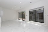 https://images.listonce.com.au/custom/160x/listings/439-wooddale-grove-donvale-vic-3111/342/01883342_img_07.jpg?TDTTD7z23wk