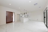 https://images.listonce.com.au/custom/160x/listings/439-wooddale-grove-donvale-vic-3111/902/01779902_img_01.jpg?pRB4gDoHKYM