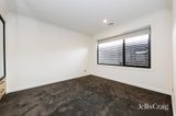 https://images.listonce.com.au/custom/160x/listings/439-wooddale-grove-donvale-vic-3111/902/01779902_img_04.jpg?AkLBHC2O7sk